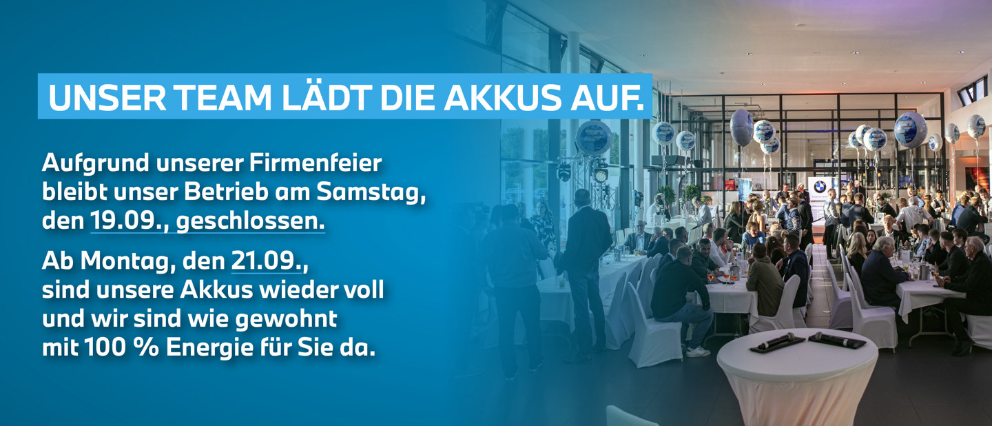 Eine Ankündigung des Unternehmens, in der die Schließung am 19.09. und die Wiedereröffnung am 21.09. angekündigt werden, vor dem Hintergrund einer formellen Veranstaltung mit zahlreichen Teilnehmern.